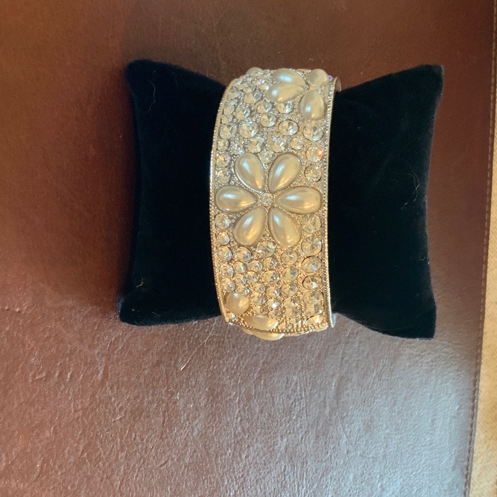 Park Lane Gold and Cream bangle bracelet